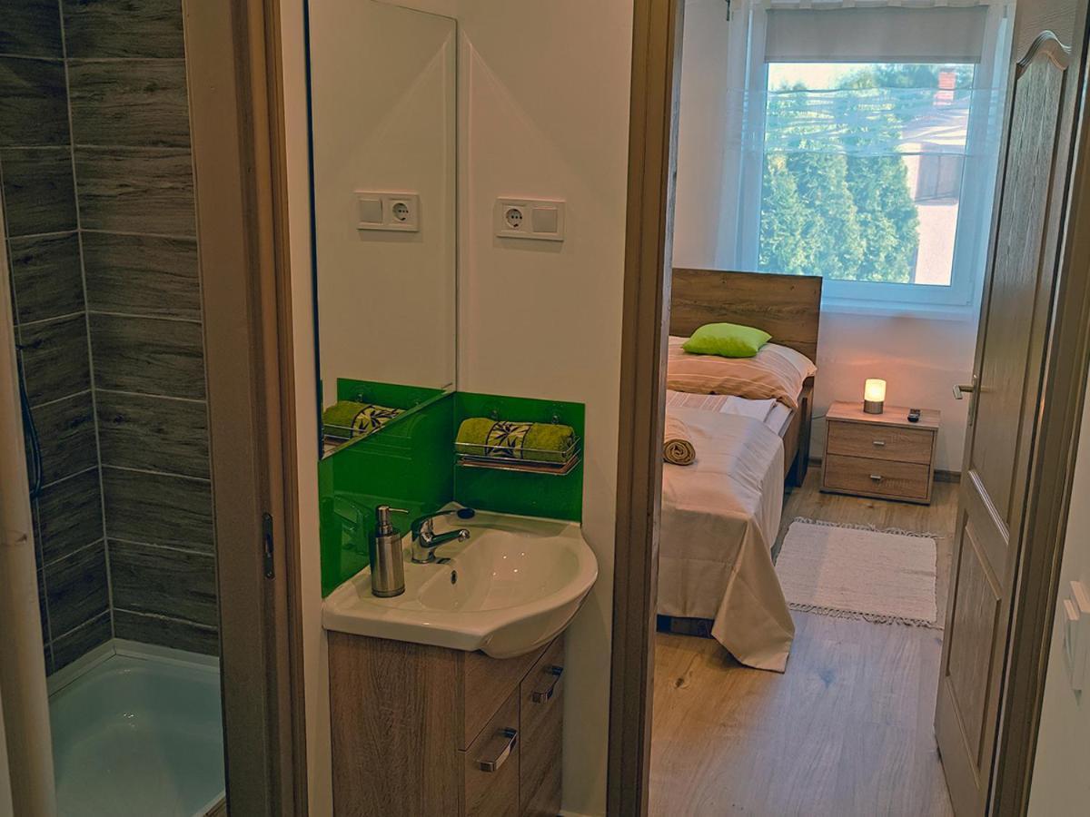 White Stone Apartman Hajdúszoboszló Esterno foto