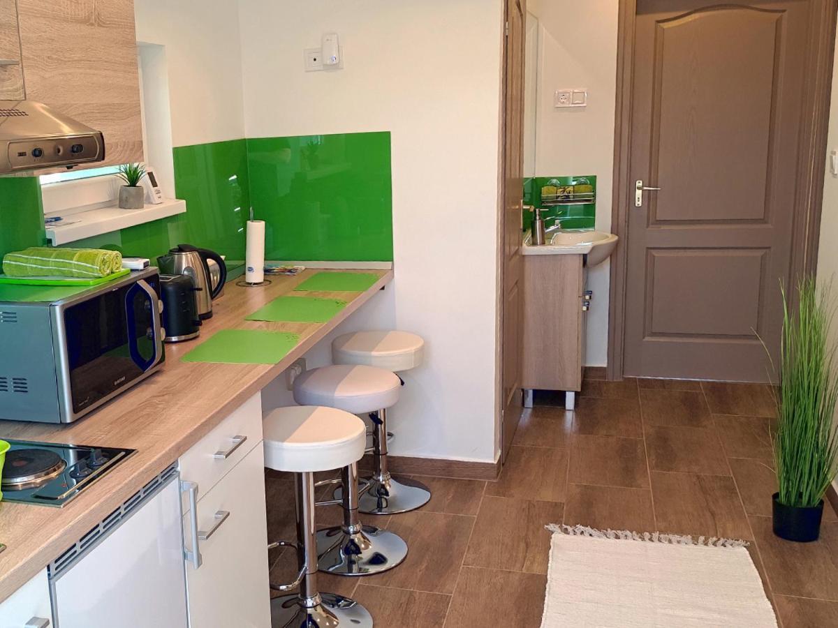White Stone Apartman Hajdúszoboszló Esterno foto