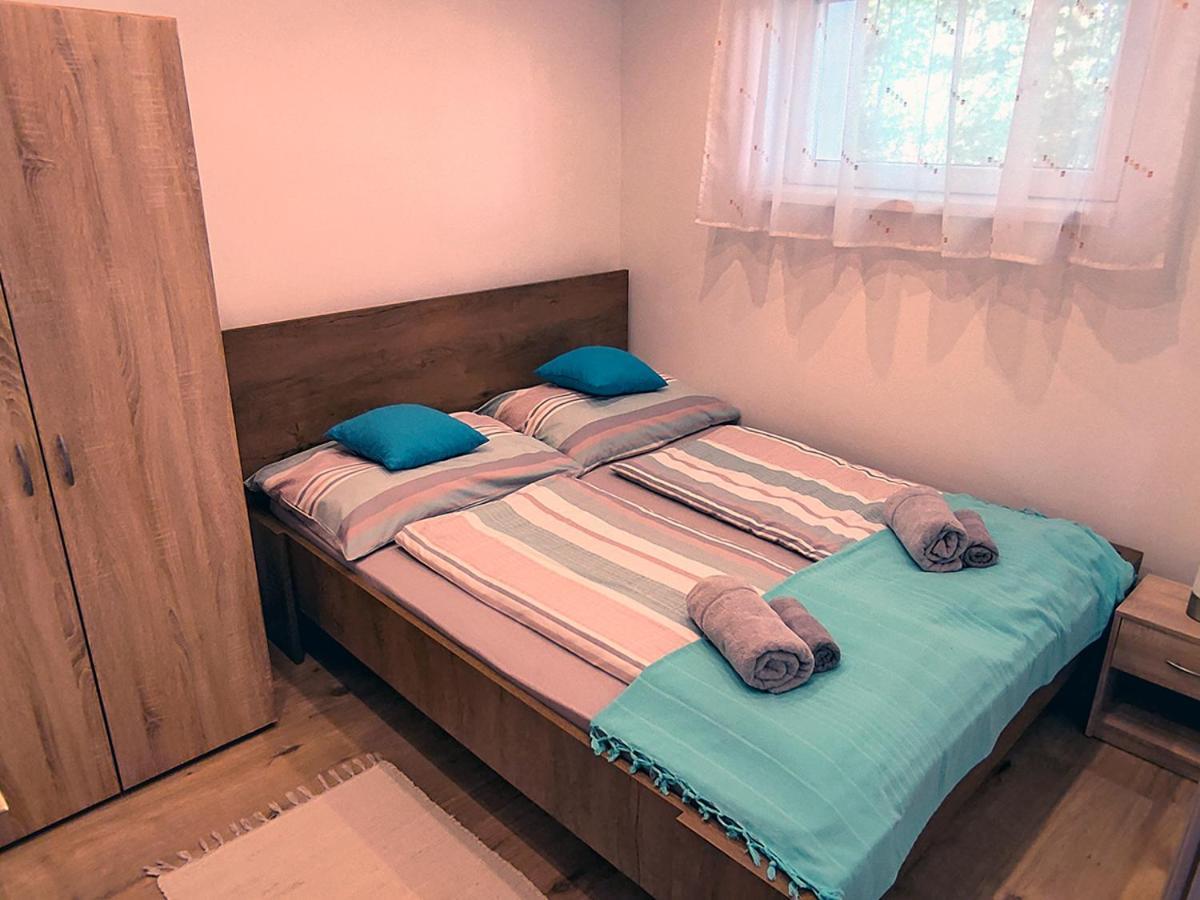 White Stone Apartman Hajdúszoboszló Esterno foto