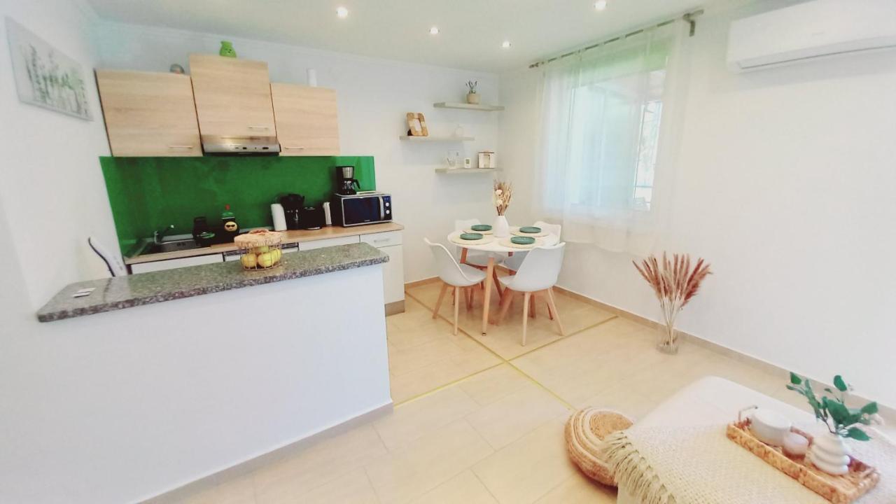 White Stone Apartman Hajdúszoboszló Esterno foto